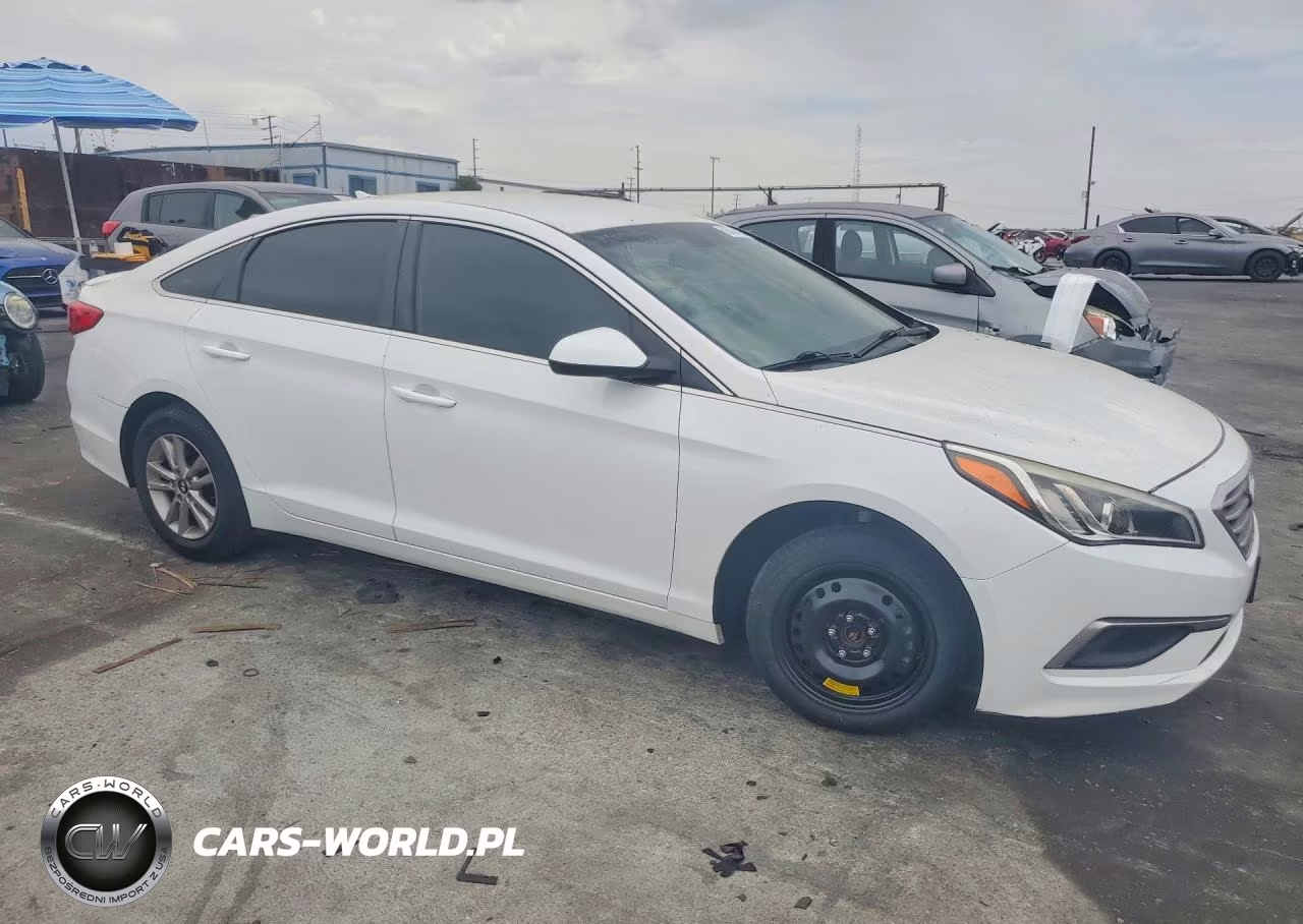 2017 Hyundai Sonata Se VIN:5NPE24AF0HH513015 - 4
