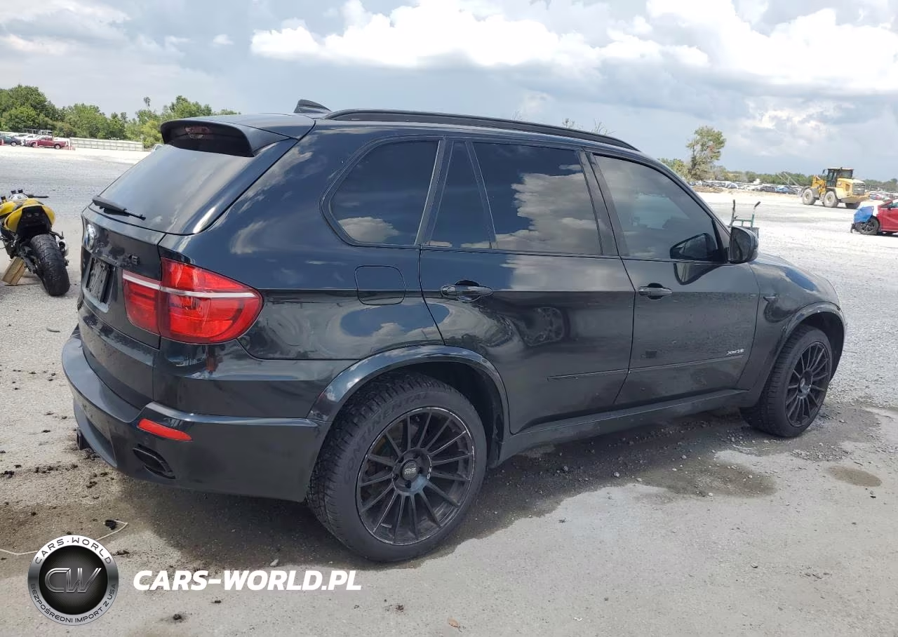 2013 BMW X5 xDrive35I VIN:5UXZV4C5XD0E00467 - 3