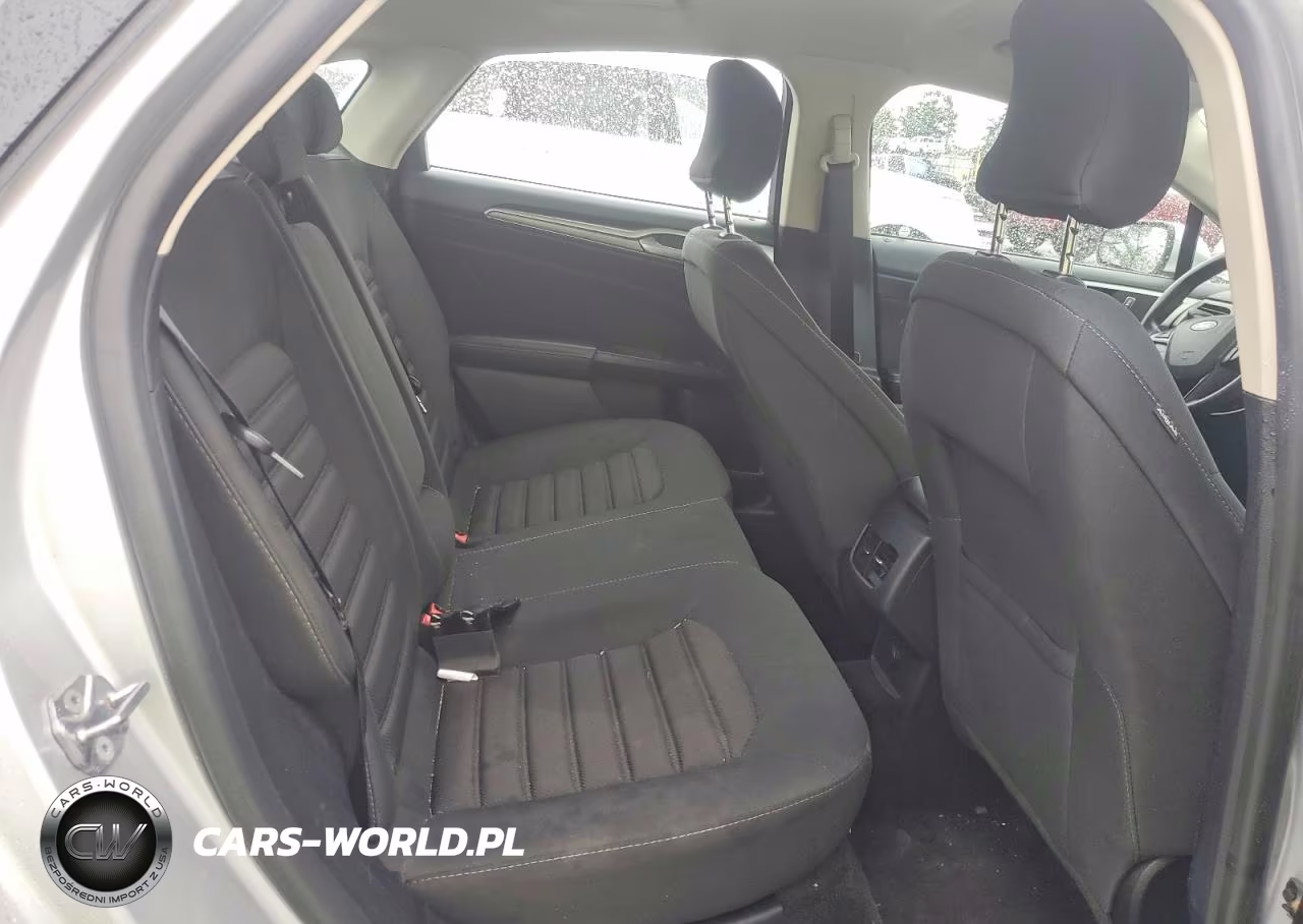2018 Ford Fusion Se Hybrid VIN:3FA6P0LU8JR170196 - 10