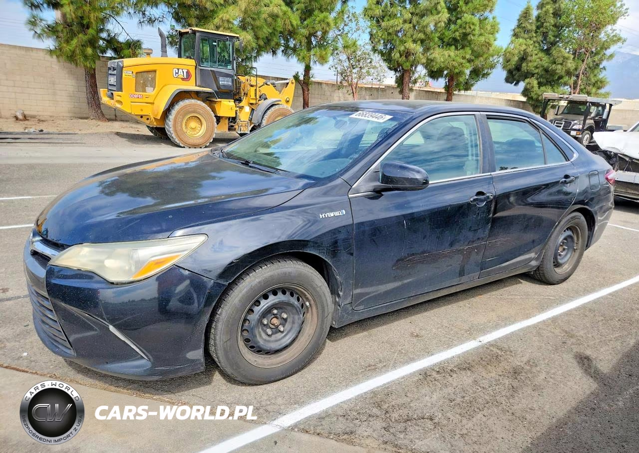 2015 Toyota Camry Hybrid Le