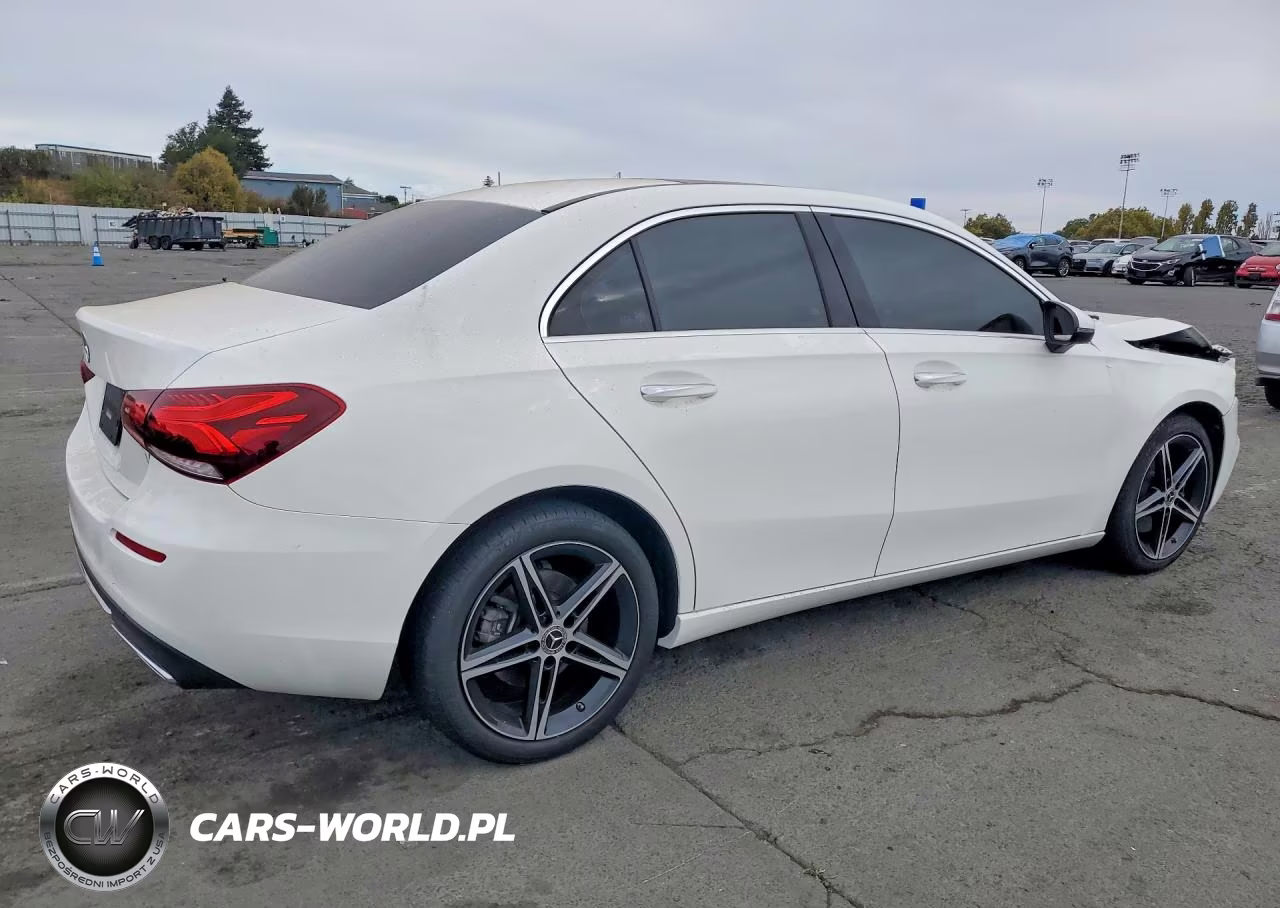 2021 Mercedes-Benz A 220 VIN:W1K3G4EB4MJ314654 - 3