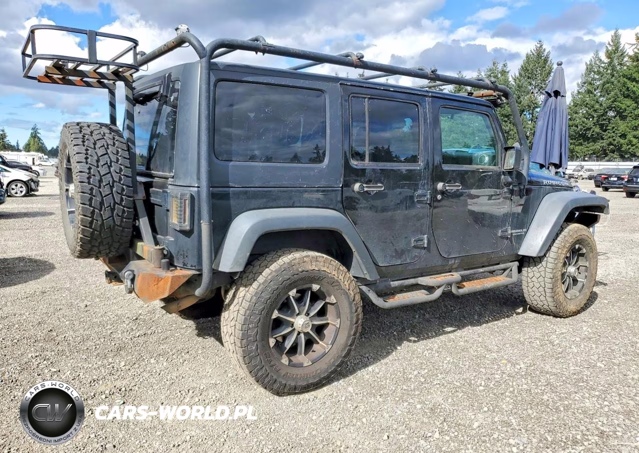 2017 Jeep Wrangler Unlimited Rubicon VIN:1C4BJWFG7HL607018 - 3