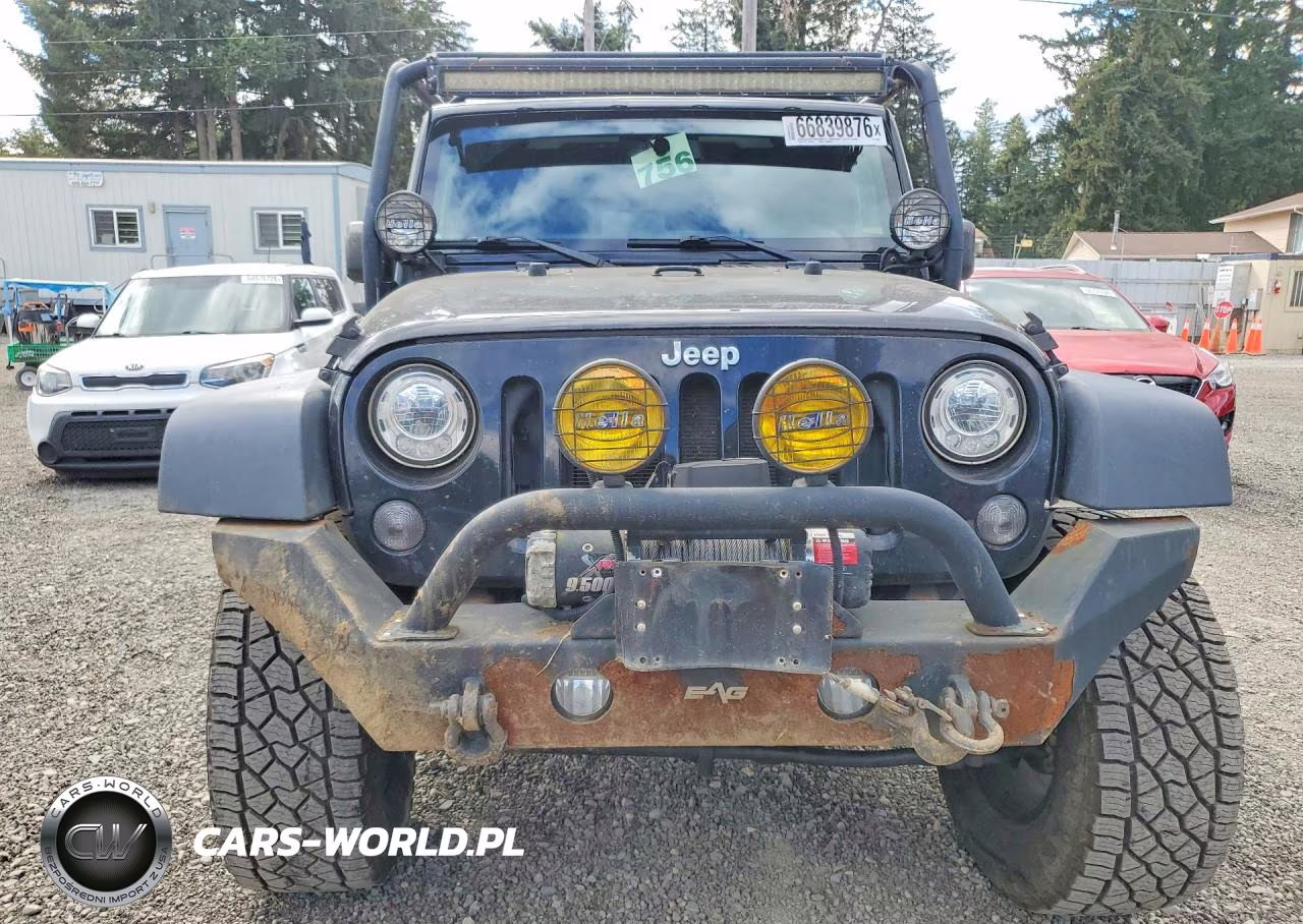 2017 Jeep Wrangler Unlimited Rubicon VIN:1C4BJWFG7HL607018 - 5