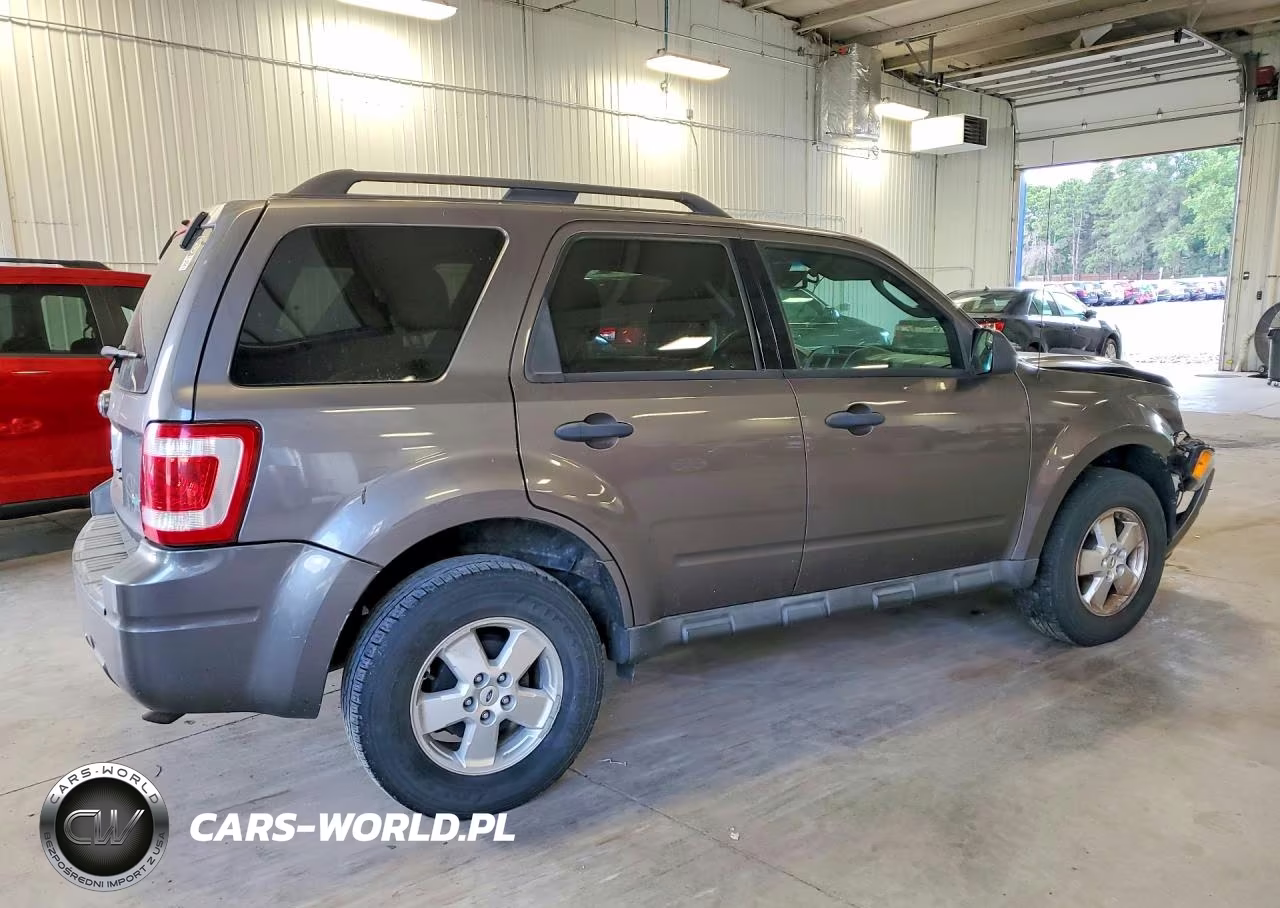 2010 Ford Escape Xlt VIN:1FMCU9DG0AKC52250 - 3