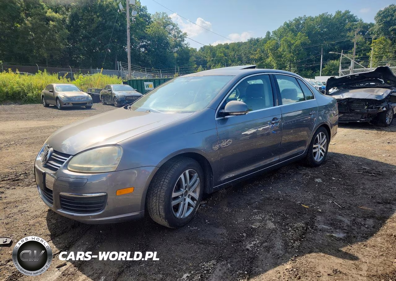 2005 Volkswagen New Jetta 2.5L Option Package 2