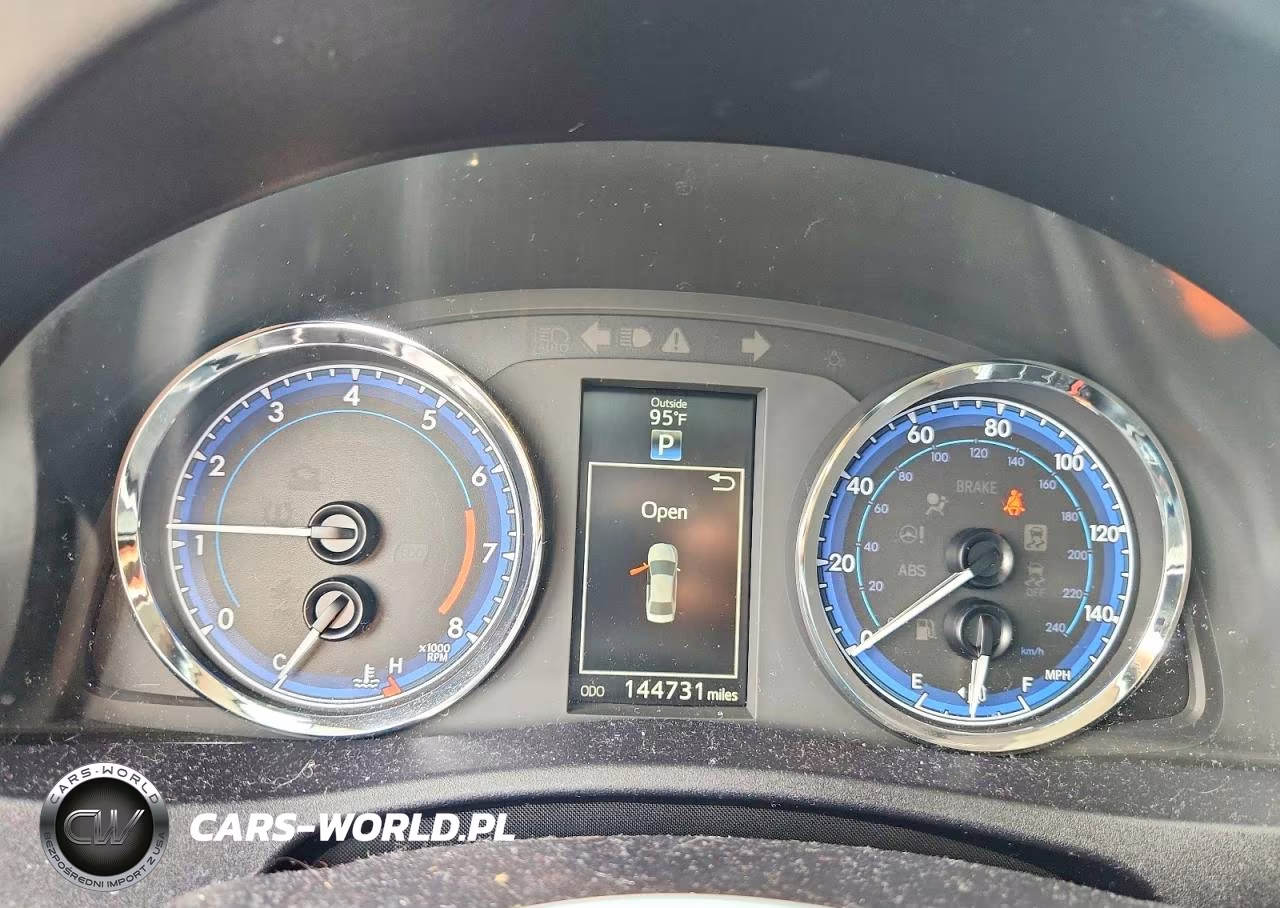 2018 Toyota Corolla Se VIN:2T1BURHE3JC008733 - 9