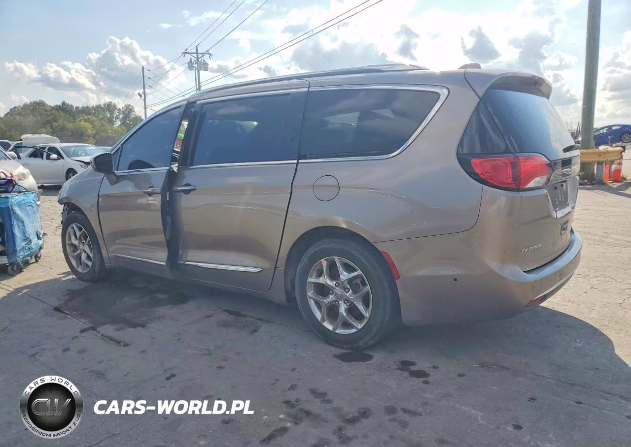 2017 Chrysler Pacifica Limited VIN:2C4RC1GG7HR770608 - 2