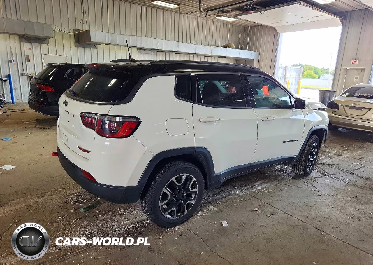 2018 Jeep Compass Trailhawk VIN:3C4NJDDB1JT501795 - 3