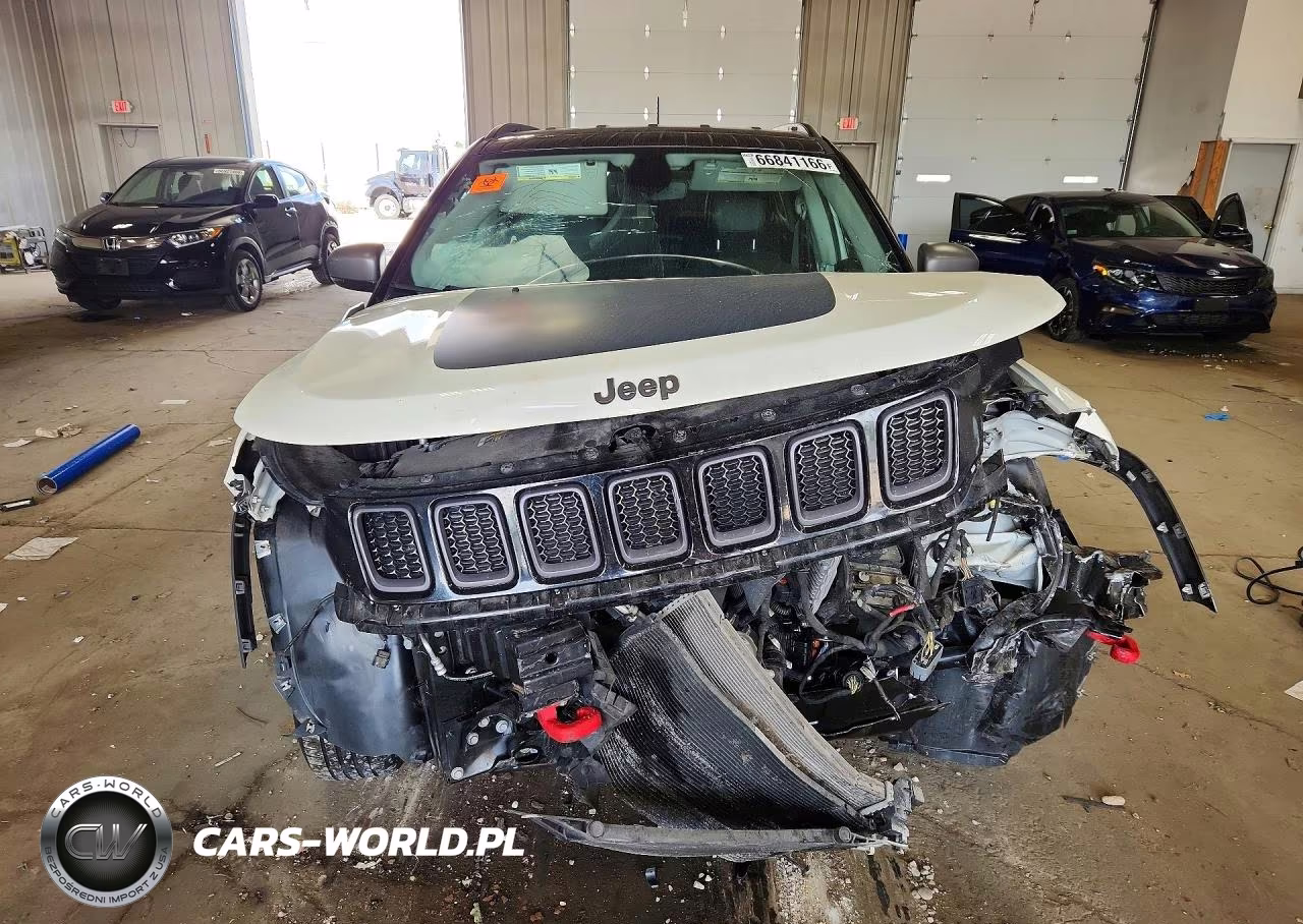 2018 Jeep Compass Trailhawk VIN:3C4NJDDB1JT501795 - 5