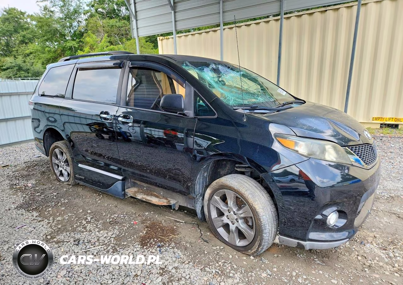 2013 Toyota Sienna Sport VIN:5TDXK3DC1DS310465 - 4
