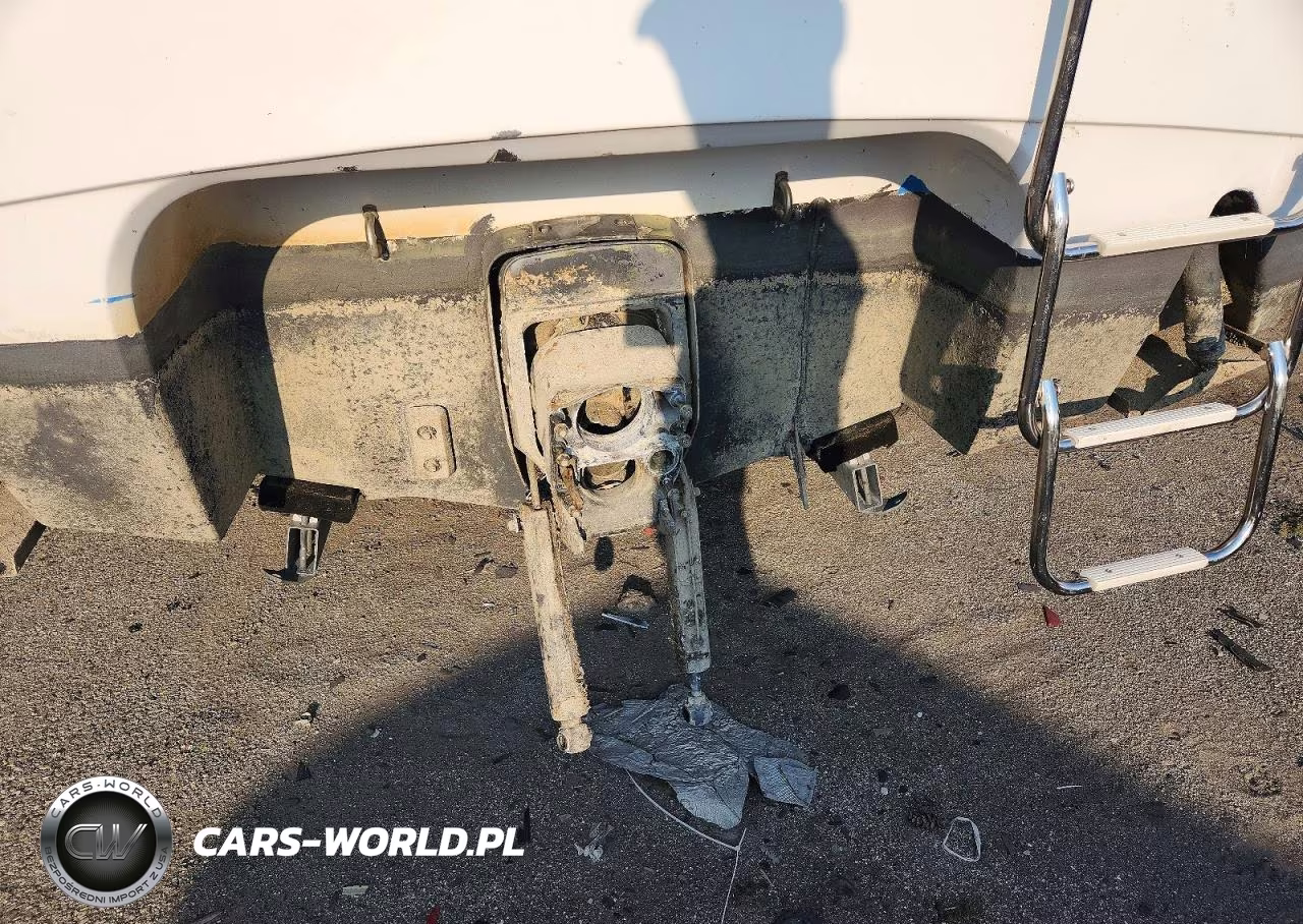 1996 Chris Craft Boat VIN:CCBHE170C696 - 7
