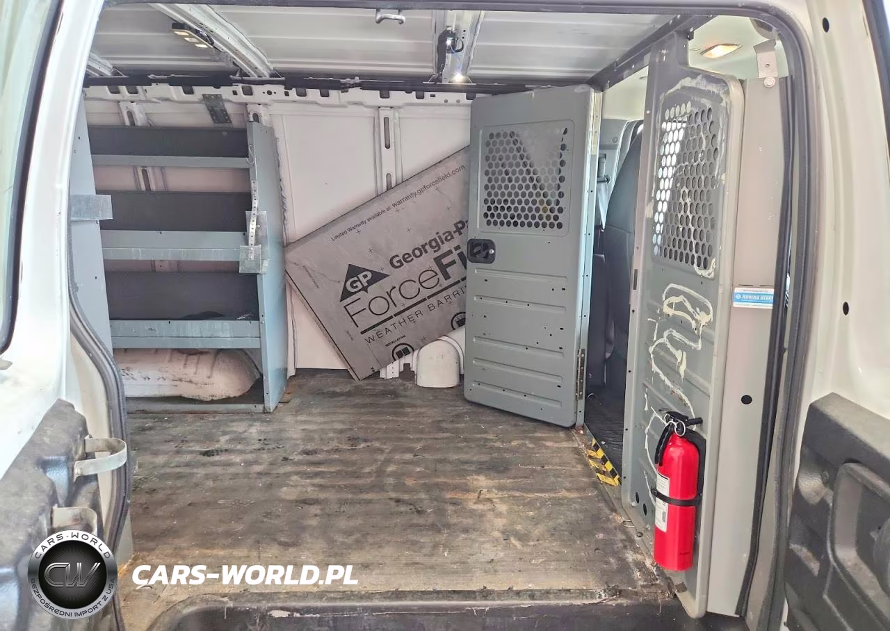 2017 Chevrolet Express G3500 VIN:1GCZGGFG6H1103218 - 10