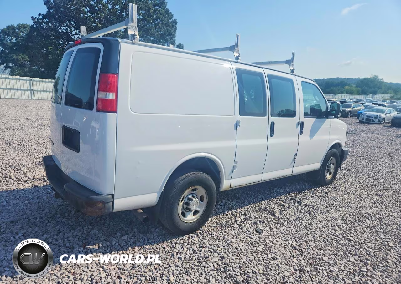 2017 Chevrolet Express G3500 VIN:1GCZGGFG6H1103218 - 3