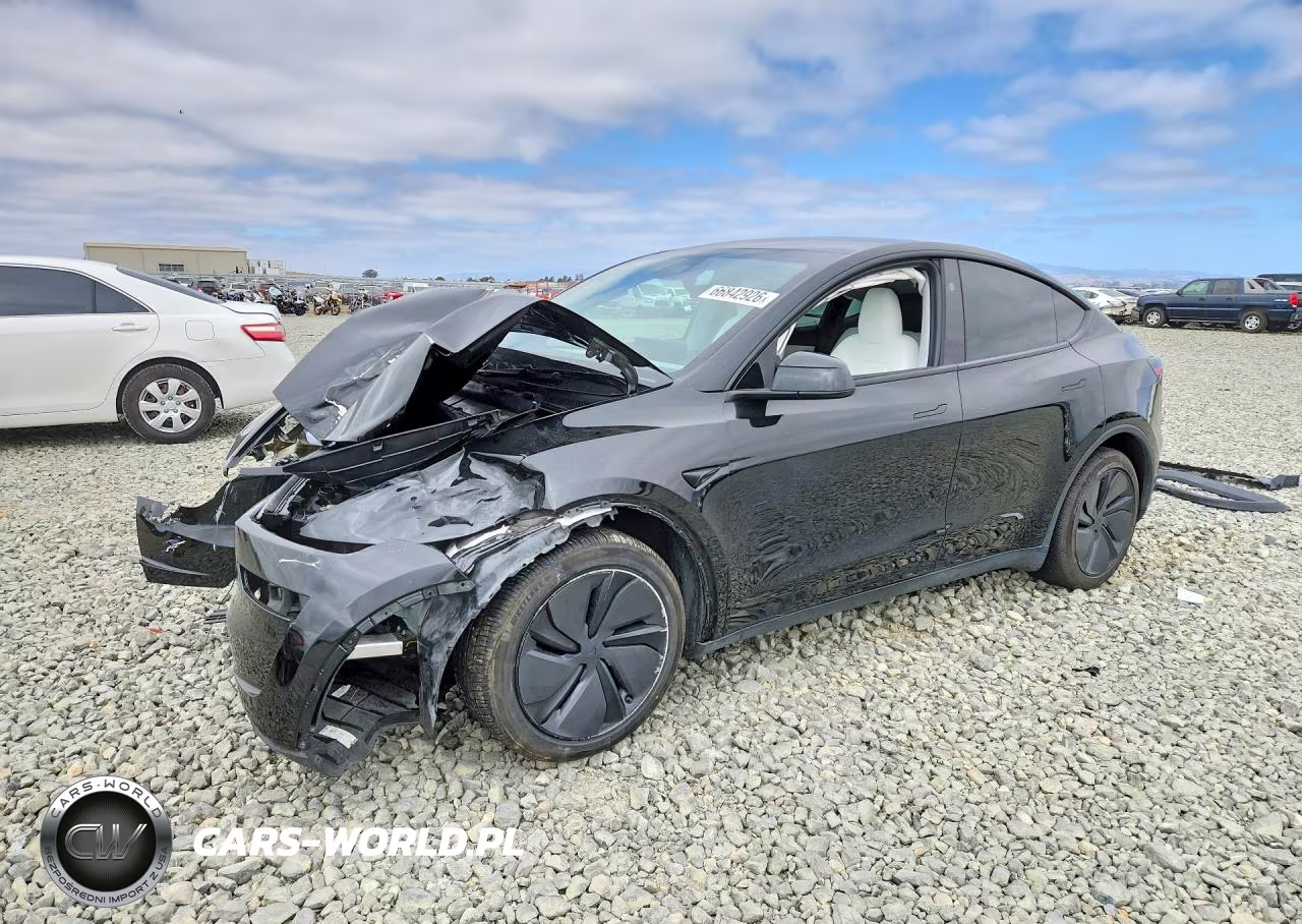 2026 Tesla Model Y – zdjęcie 1 z 13