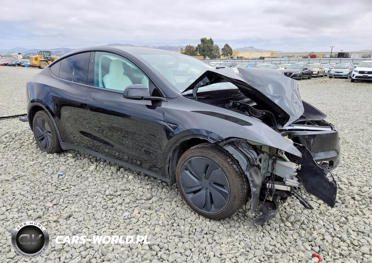 2026 Tesla Model Y VIN:7SAYGDED7TF381775 - 4