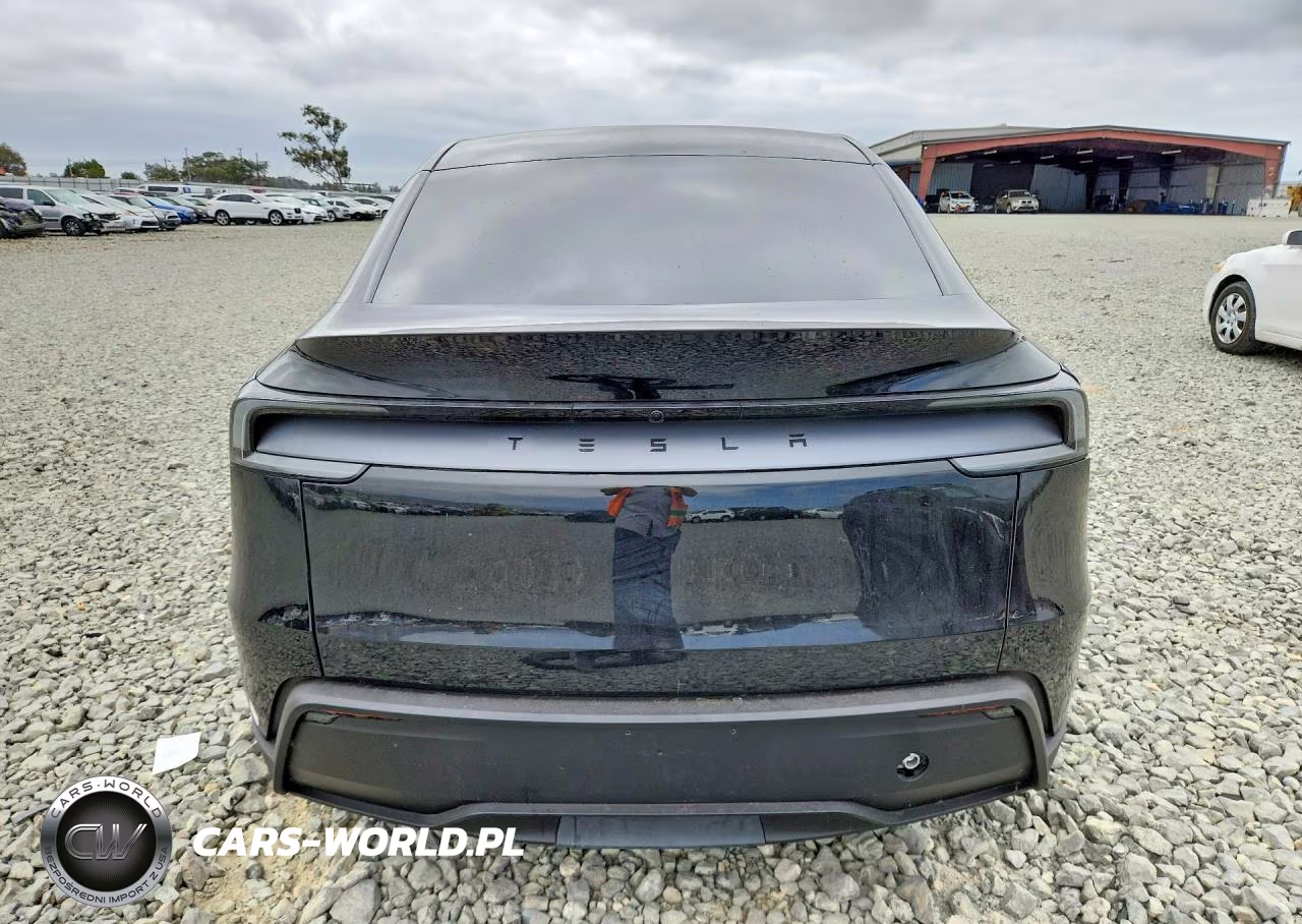 2026 Tesla Model Y VIN:7SAYGDED7TF381775 - 6