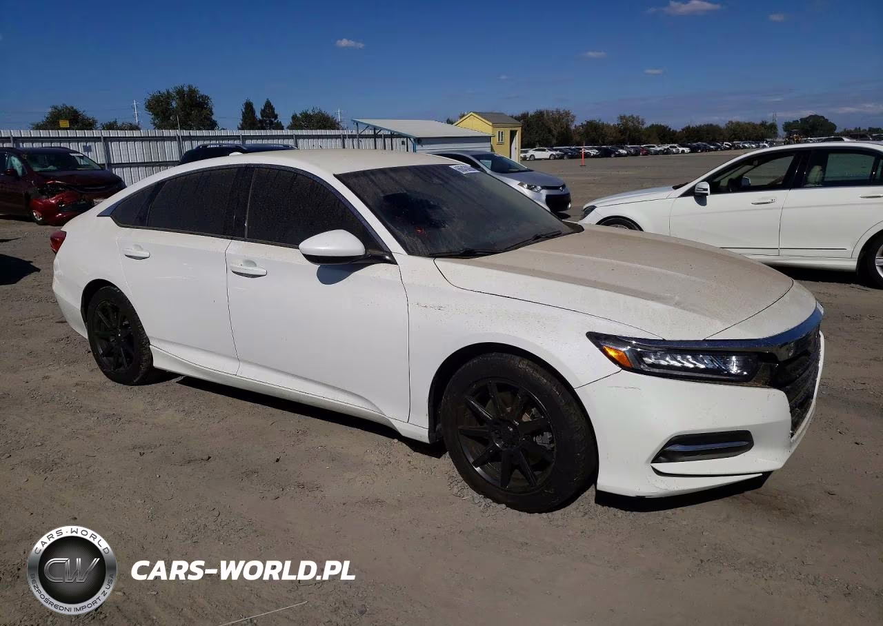 2018 Honda Accord Hybrid VIN:1HGCV3F16JA000338 - 4