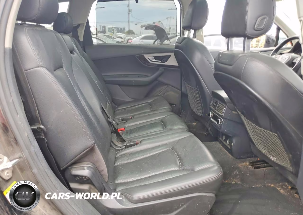 2019 Audi Q7 Premium Plus VIN:WA1LHAF77KD024947 - 11