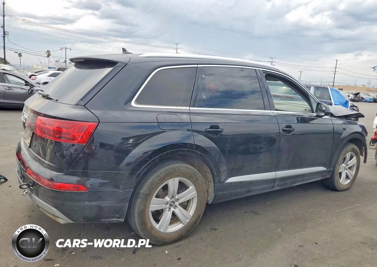 2019 Audi Q7 Premium Plus VIN:WA1LHAF77KD024947 - 3