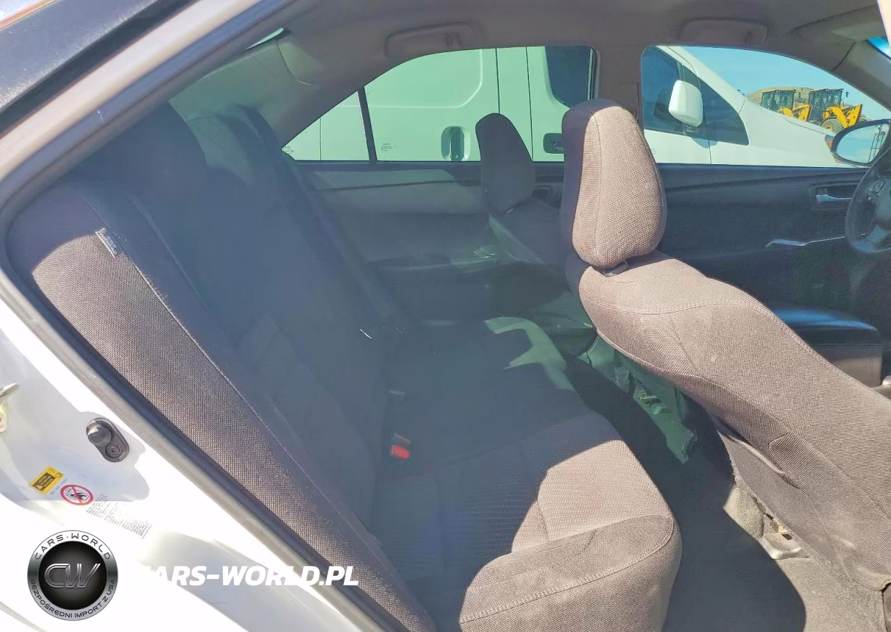 2016 Toyota Camry Le VIN:4T4BF1FK8GR562674 - 10