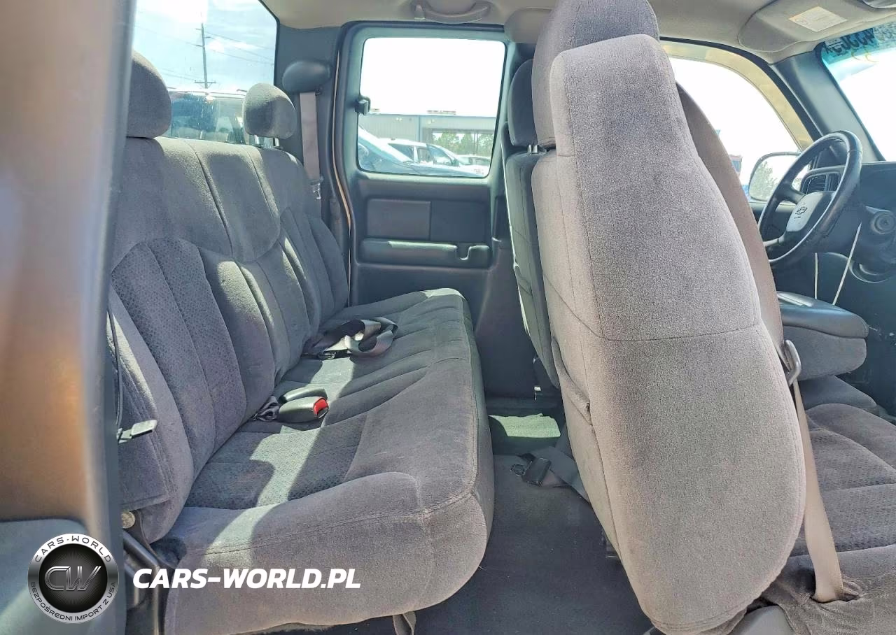 2002 Chevrolet Silverado C1500 VIN:2GCEC19T921242745 - 10