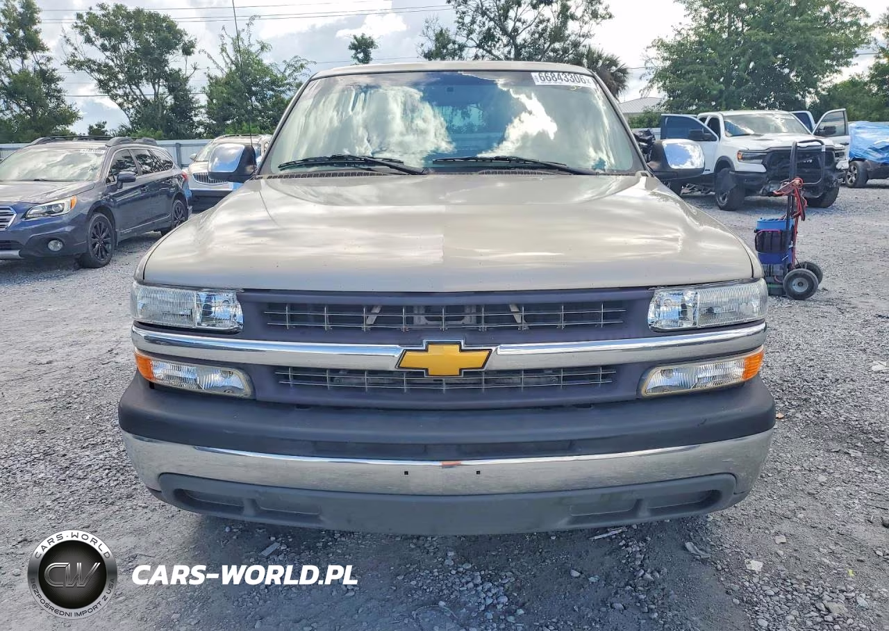 2002 Chevrolet Silverado C1500 VIN:2GCEC19T921242745 - 5