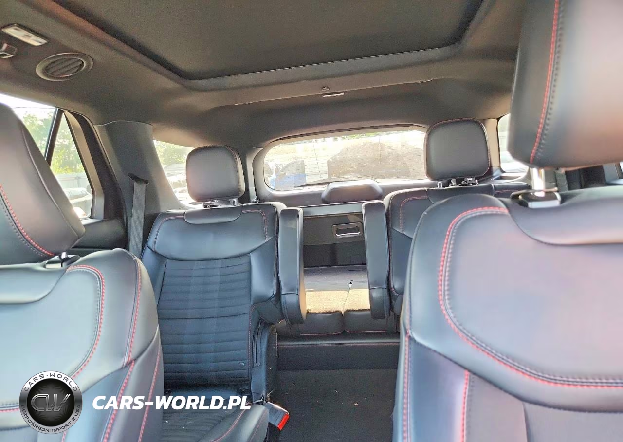2025 Ford Explorer St-Line VIN:1FMUK8KH2SGC04785 - 10
