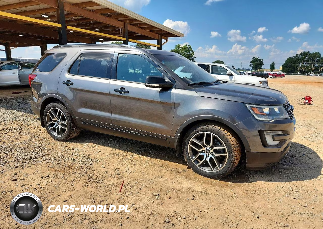 2016 Ford Explorer Sport VIN:1FM5K8GT3GGA80390 - 4