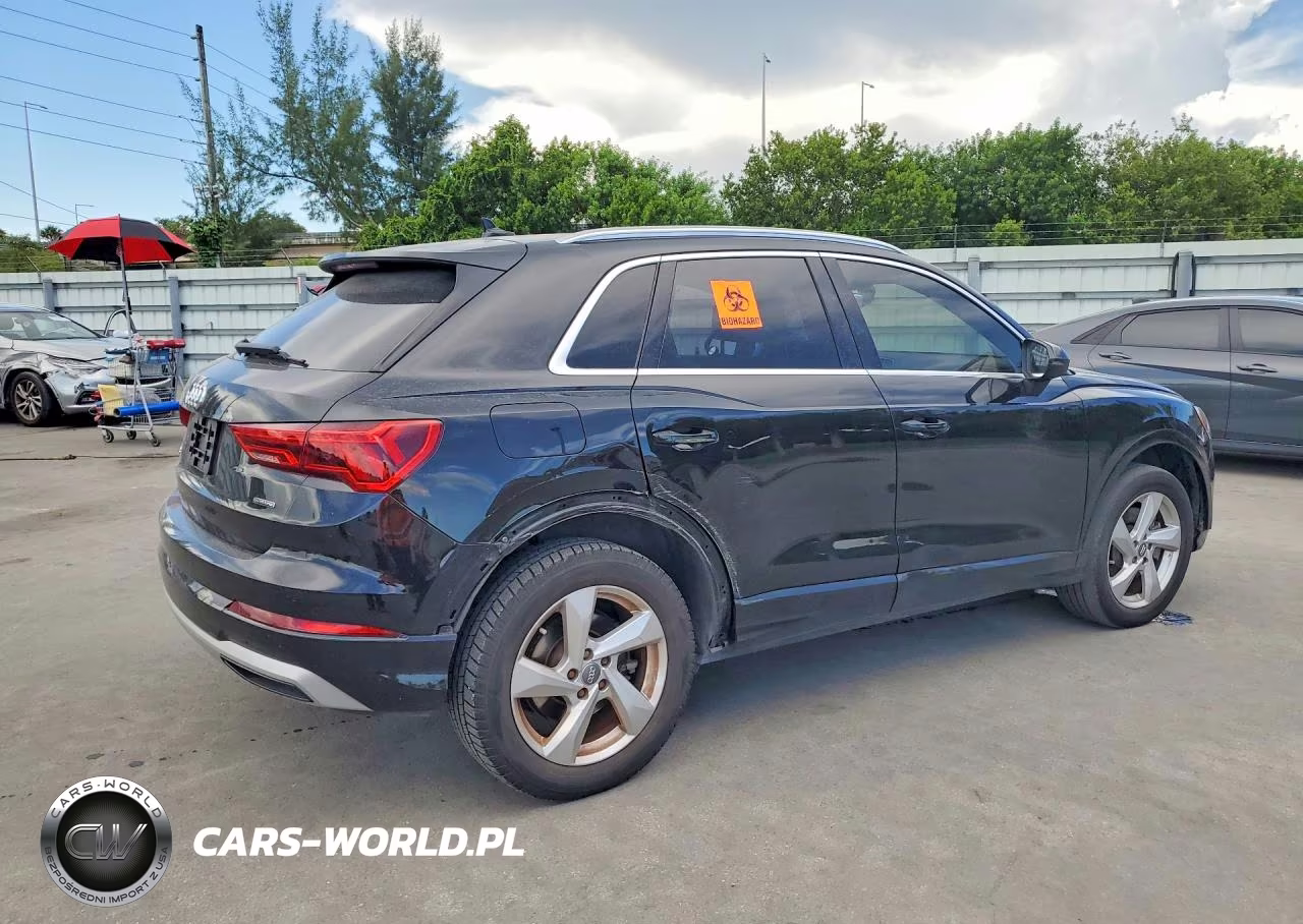 2019 Audi Q3 Premium VIN:WA1AECF33K1077137 - 3
