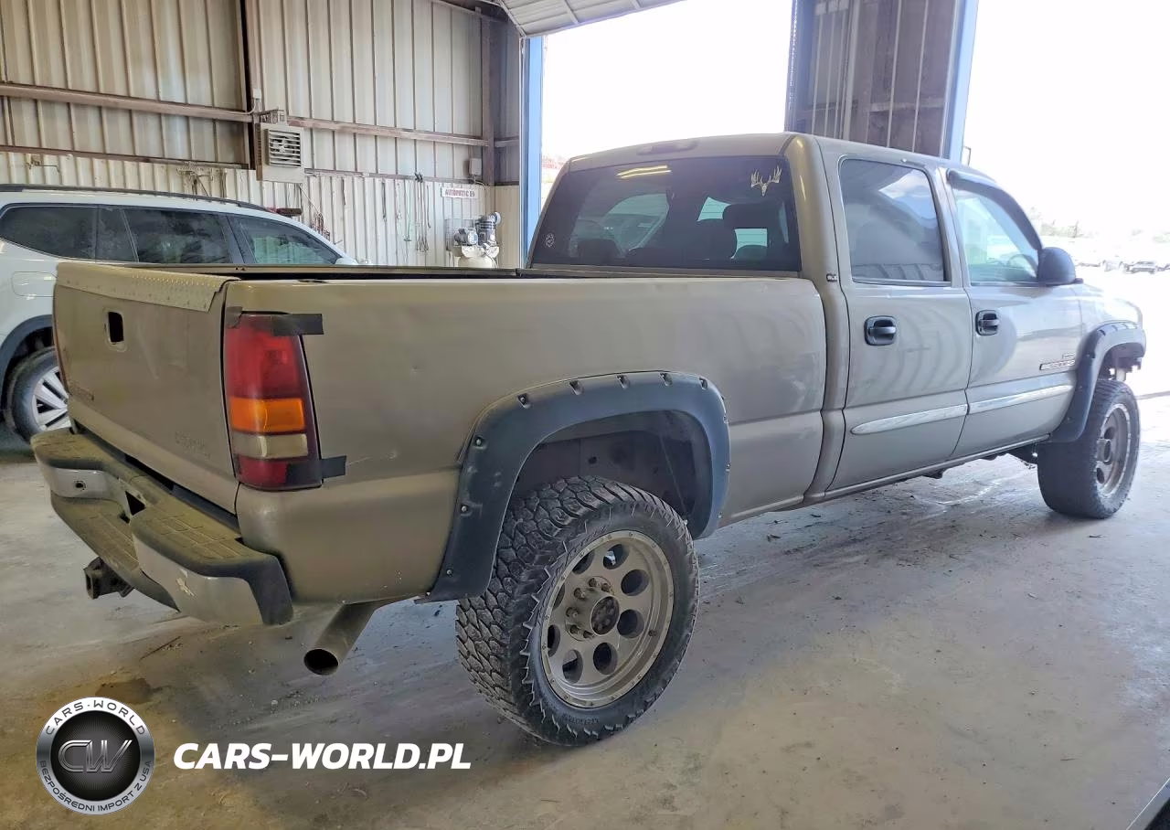 2003 GMC Sierra C2500 Heavy Duty VIN:1GTHC23183F123508 - 3