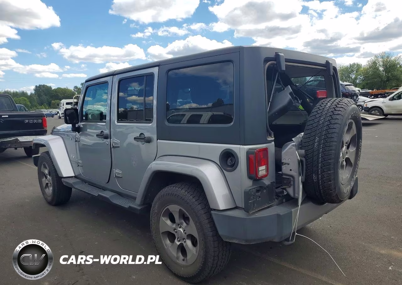 2018 Jeep Wrangler Unlimited Sahara VIN:1C4HJWEG4JL925115 - 2