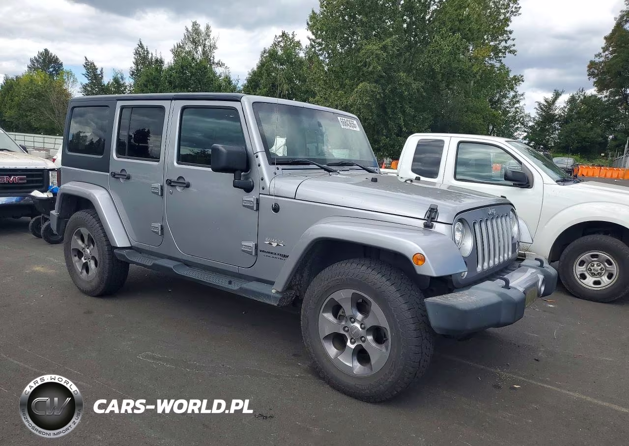 2018 Jeep Wrangler Unlimited Sahara VIN:1C4HJWEG4JL925115 - 4