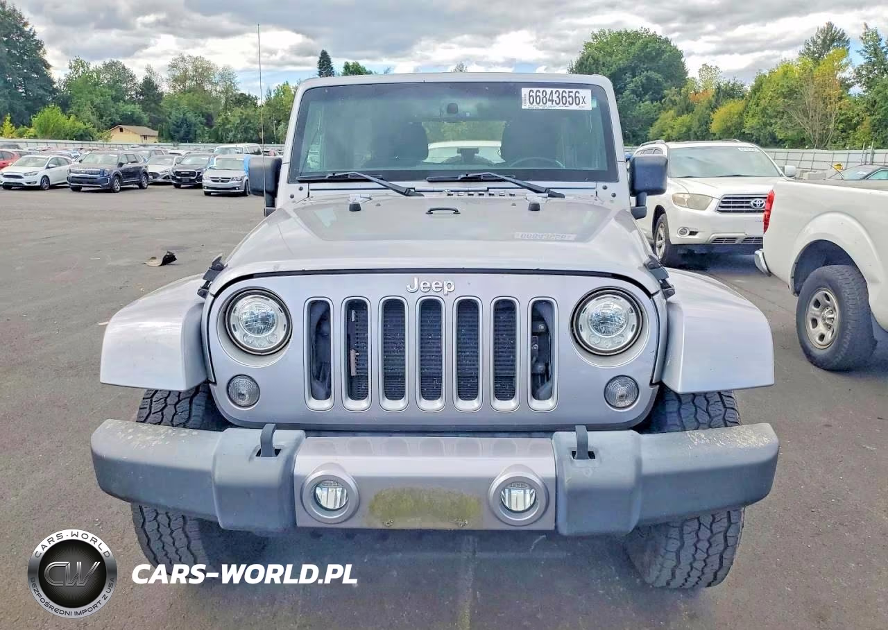 2018 Jeep Wrangler Unlimited Sahara VIN:1C4HJWEG4JL925115 - 5
