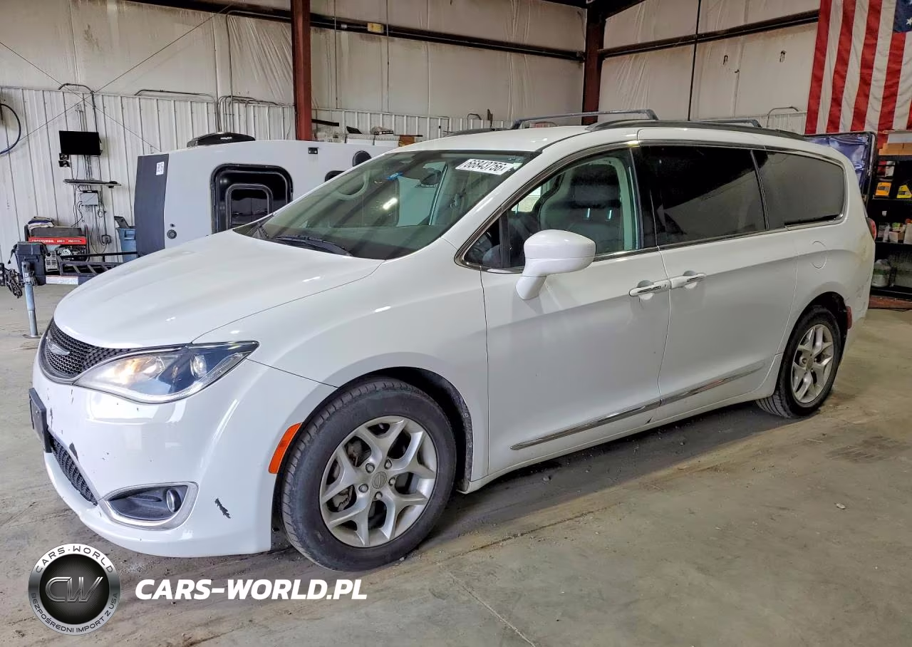 2017 Chrysler Pacifica Touring L