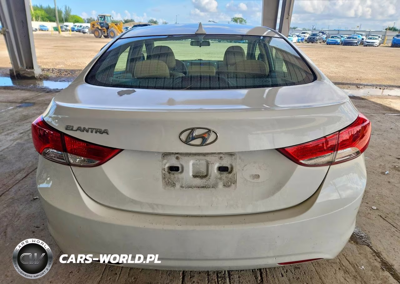 2013 Hyundai Elantra Gls VIN:5NPDH4AE5DH329796 - 6