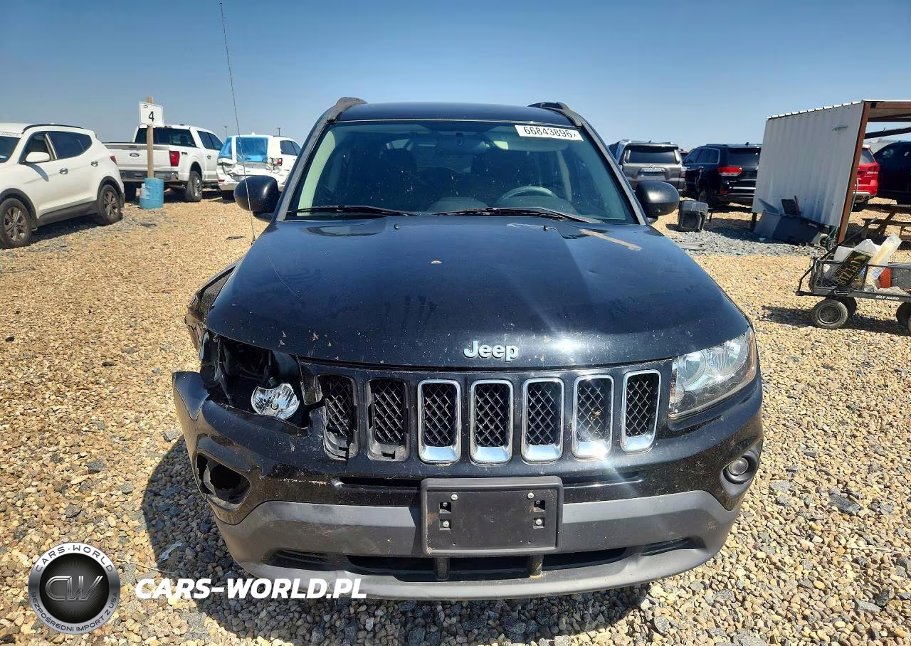 2015 Jeep Compass Sport VIN:1C4NJCBA5FD313606 - 5