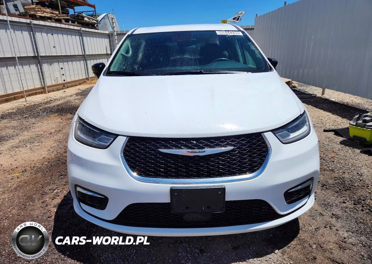2024 Chrysler Pacifica Touring L VIN:2C4RC1BG9RR176370 - 5