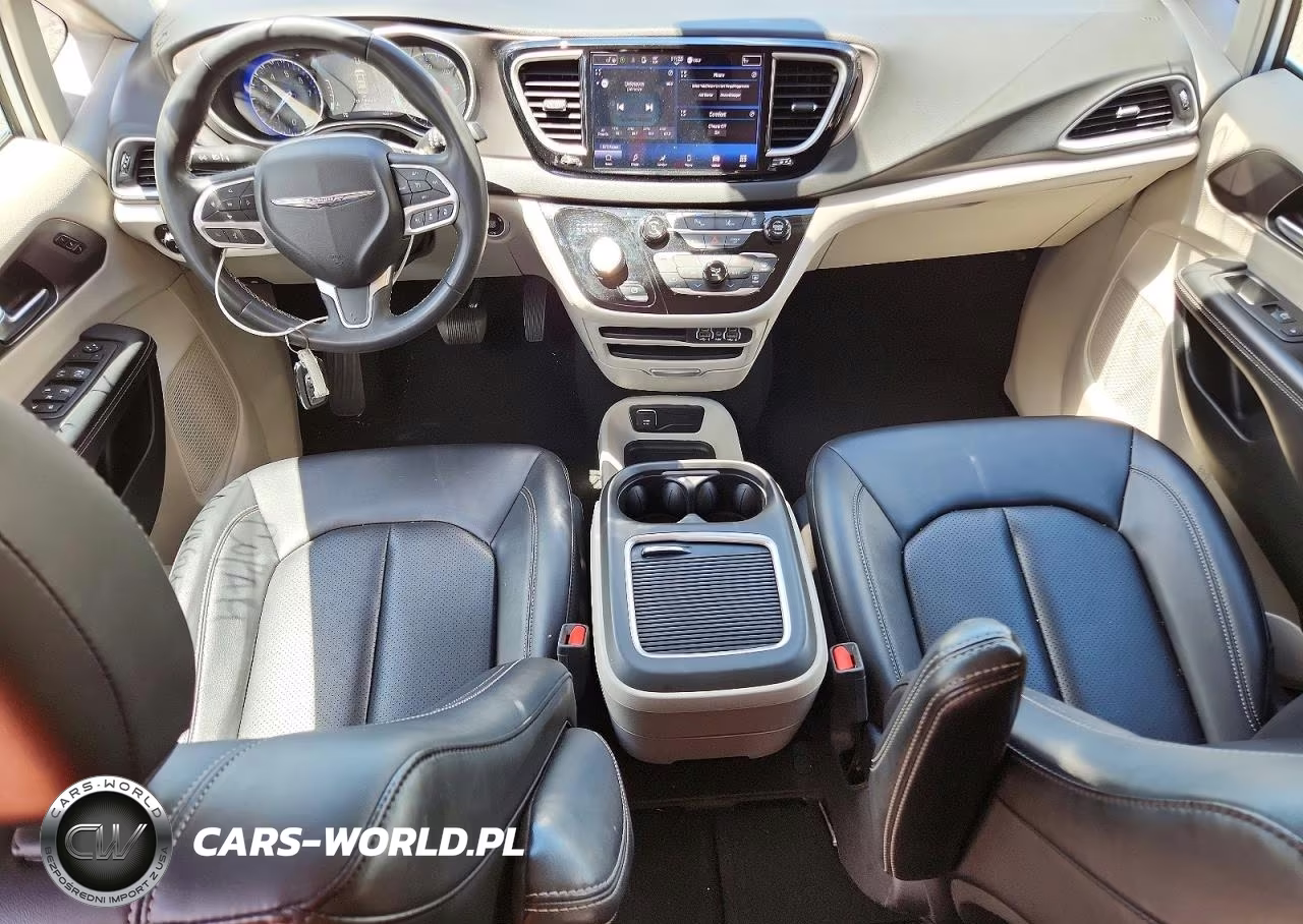 2024 Chrysler Pacifica Touring L VIN:2C4RC1BG9RR176370 - 8