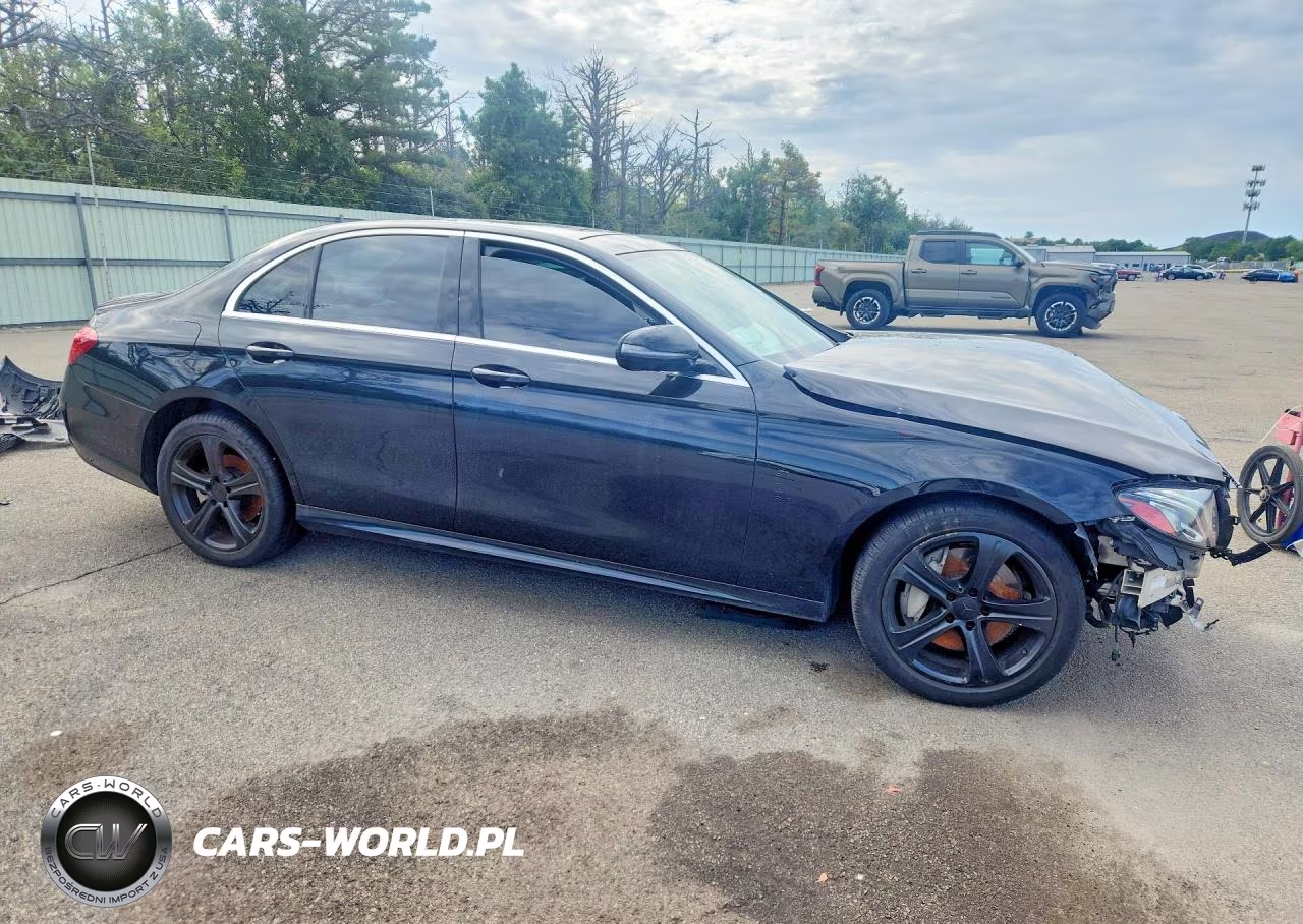 2017 Mercedes-Benz E 300 4Matic VIN:WDDZF4KB6HA116584 - 4