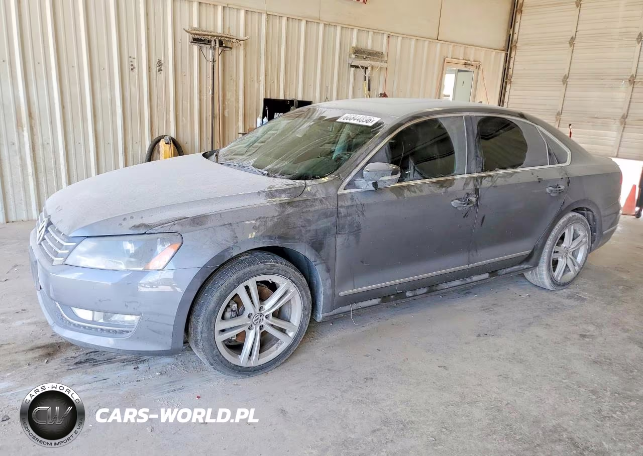 2014 Volkswagen Passat Sel – zdjęcie 1 z 12