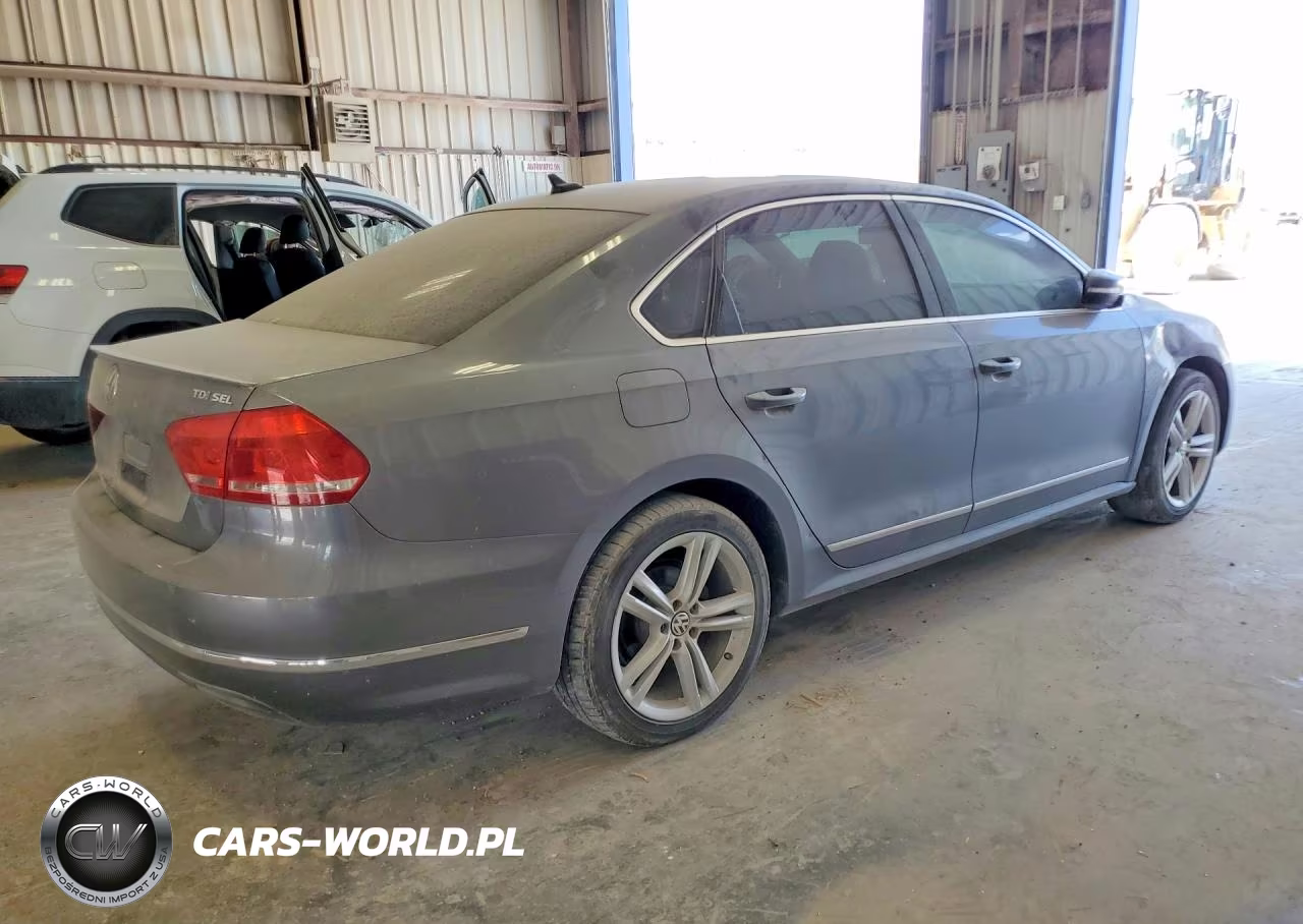 2014 Volkswagen Passat Sel VIN:1VWCN7A34EC045378 - 3