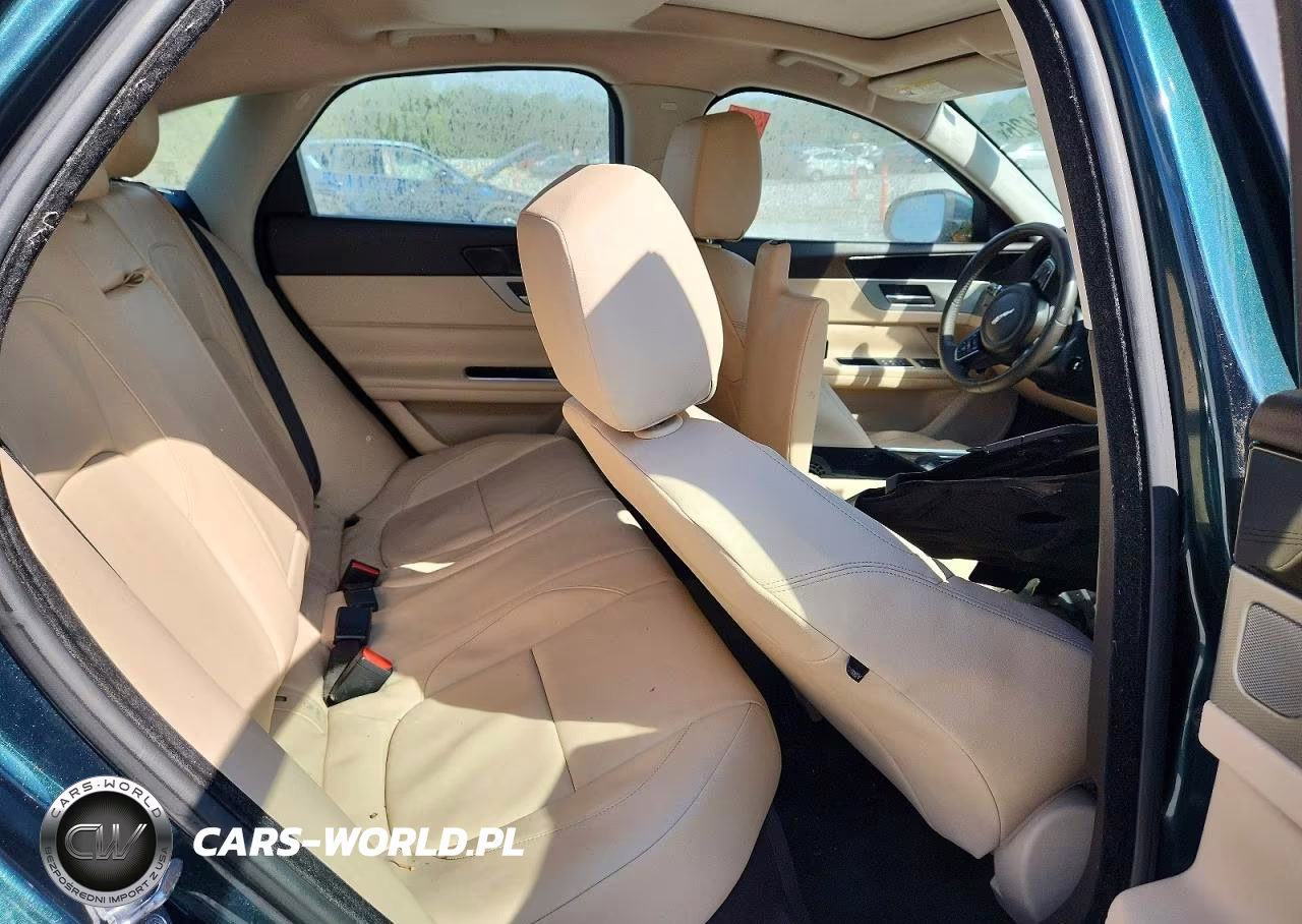 2017 Jaguar Xf Premium VIN:SAJBD4BV6HCY32354 - 10