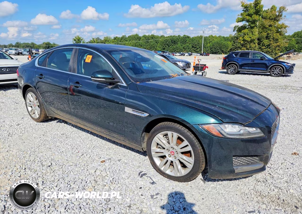 2017 Jaguar Xf Premium VIN:SAJBD4BV6HCY32354 - 4