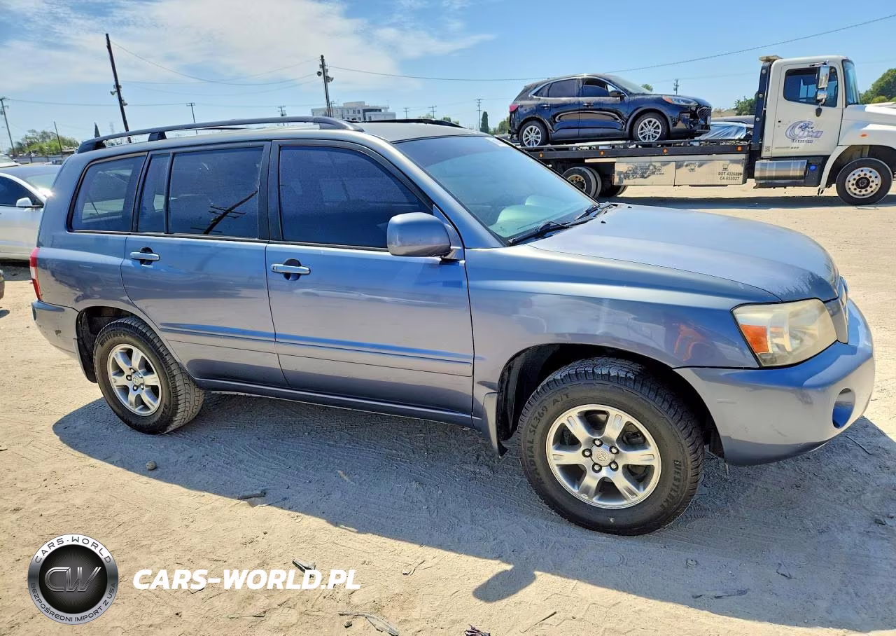 2005 Toyota Highlander Base VIN:JTEDP21A950084337 - 4