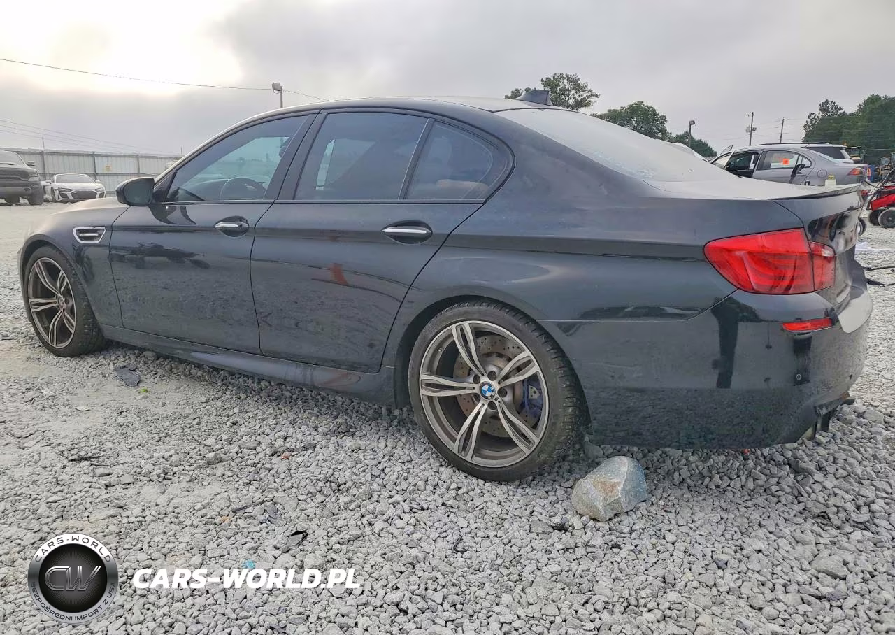 2013 BMW M5 VIN:WBSFV9C55DD095945 - 2