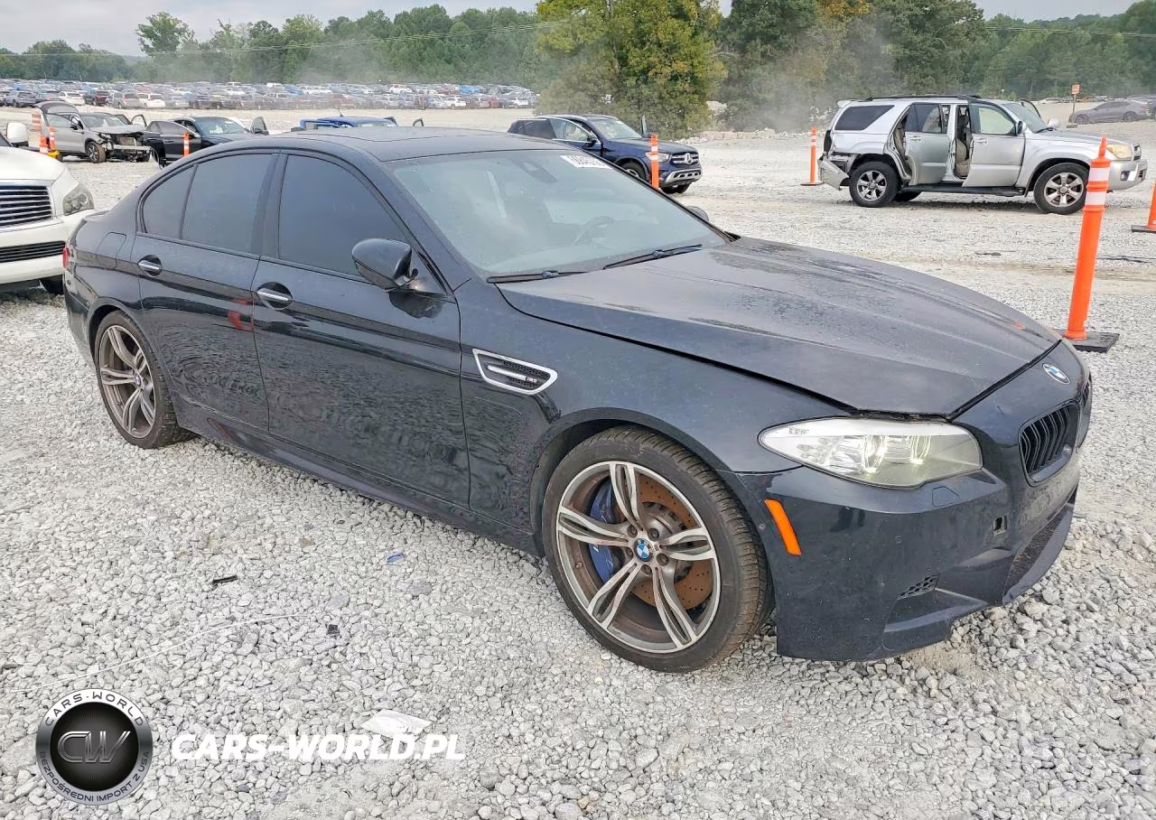 2013 BMW M5 VIN:WBSFV9C55DD095945 - 4