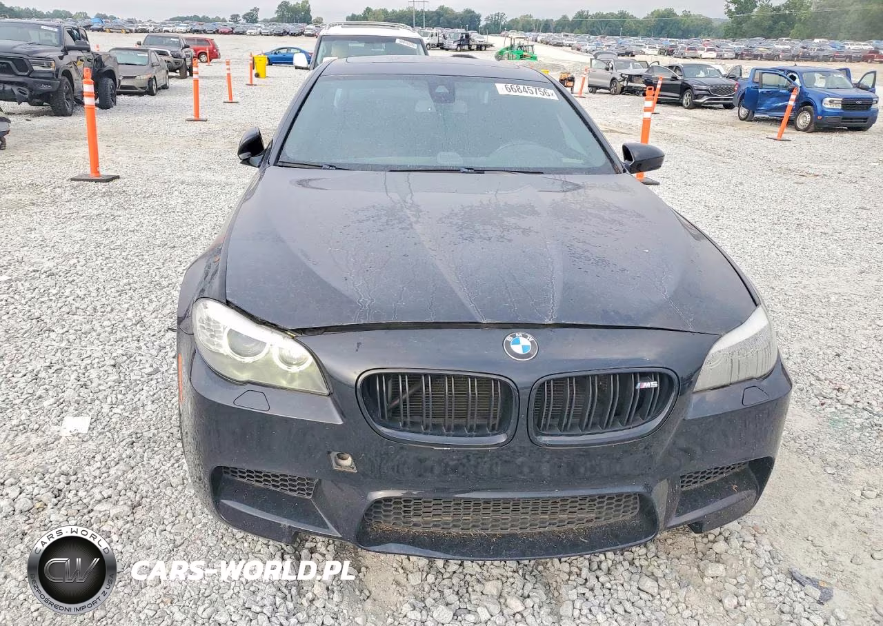 2013 BMW M5 VIN:WBSFV9C55DD095945 - 5