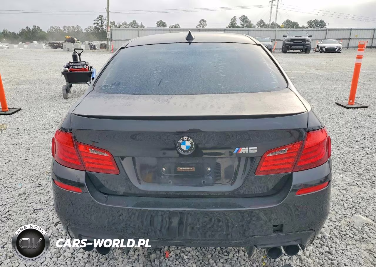 2013 BMW M5 VIN:WBSFV9C55DD095945 - 6