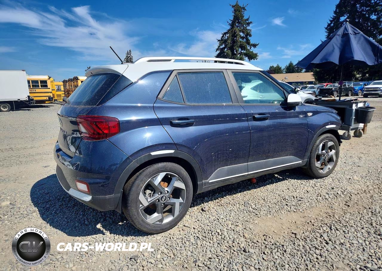 2023 Hyundai Venue Limited VIN:KMHRC8A35PU229942 - 3