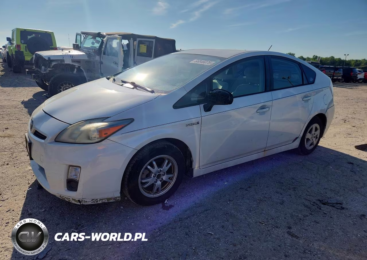 2011 Toyota Prius Two VIN:JTDKN3DU4B0263068 - 1